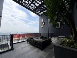 Sky Vue (D20), Condominium #588228541
